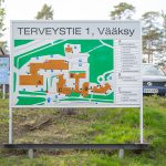 Alumiininen aluekartta. Tarratekstit vaihdettavissa paneeleissa.