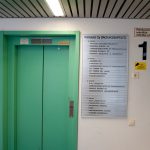Helposti muunneltava kerrosopaste alumiiniliuskoilla ja tarratekstillä