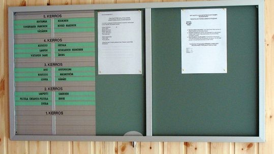 Lukollinen porrastaulu alumiinikehyksellä.