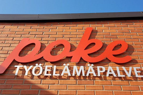 Irtokirjaimet alumiinia